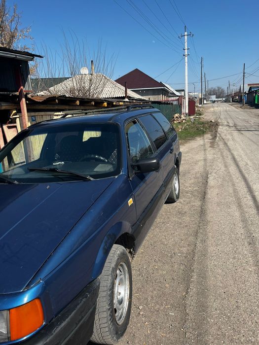 Продам пассат б3 на ходу обьем 1.8 моно