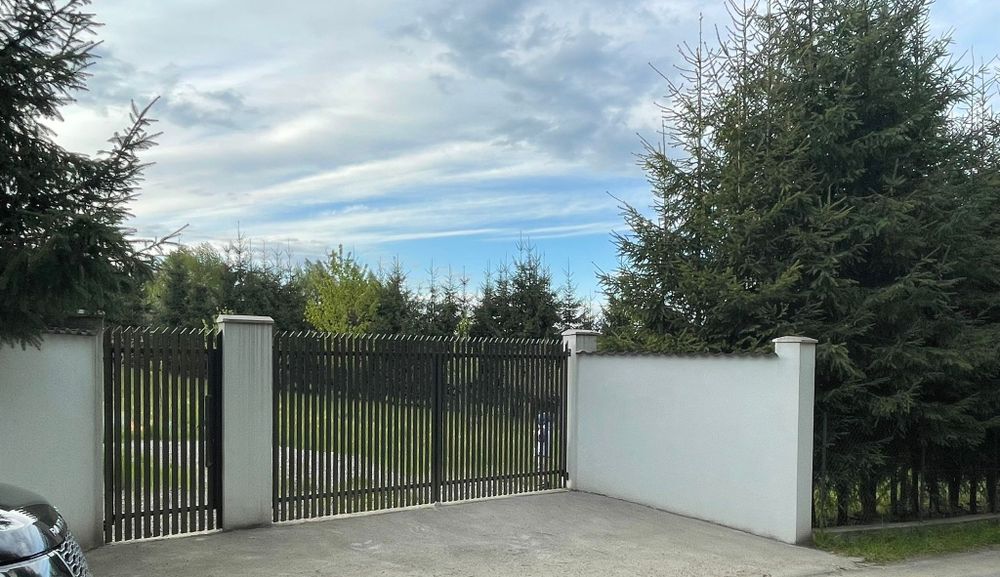Vând teren intravilan sau schimb cu apartament in Sighet sau Baia Mare+diferenta din partea mea