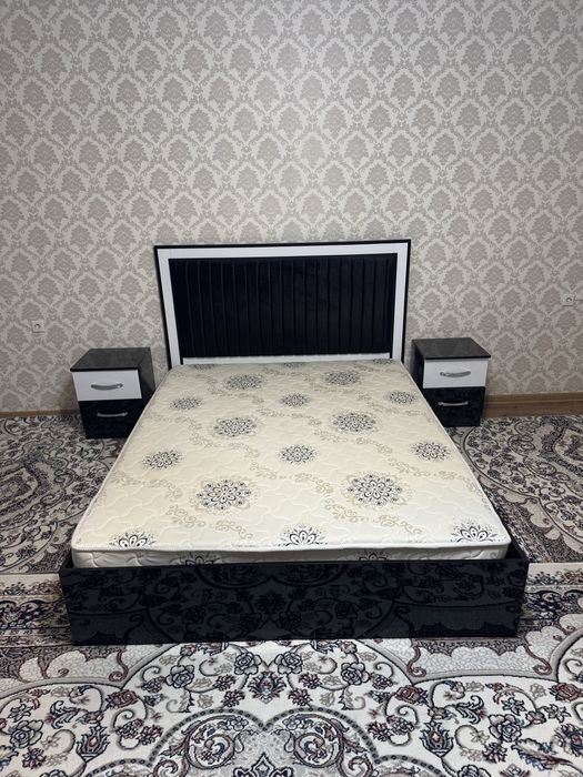 Spalni mebel, shkaf va divan