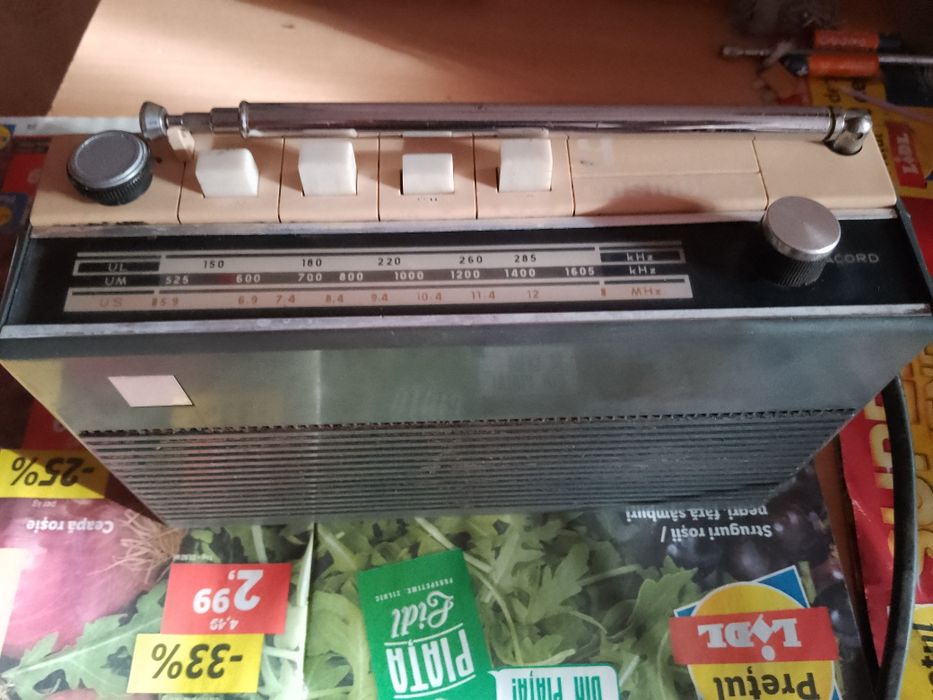 Radio vintage Cosmos 5, funcțional