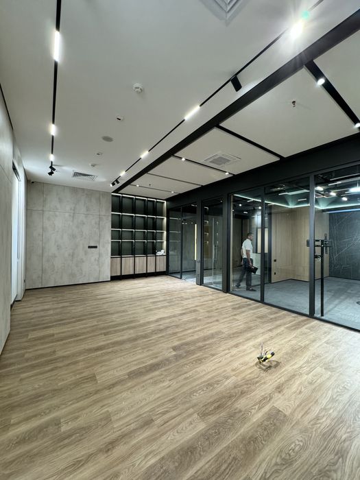 БЦ Trilliant, центр | офис 98 м² | класс А | вид на сквер