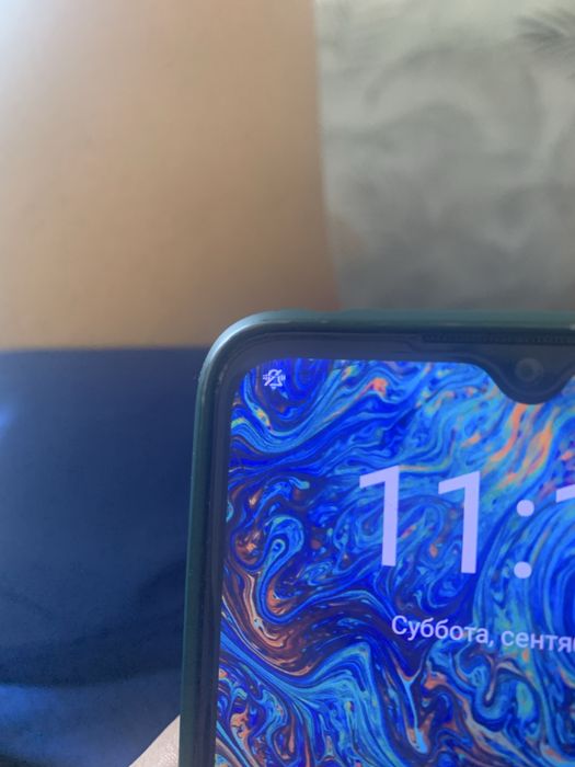 Продам редми 10с только трещена