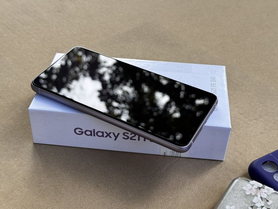 Samsung Galaxy S21Fe 128gb Перфектен.