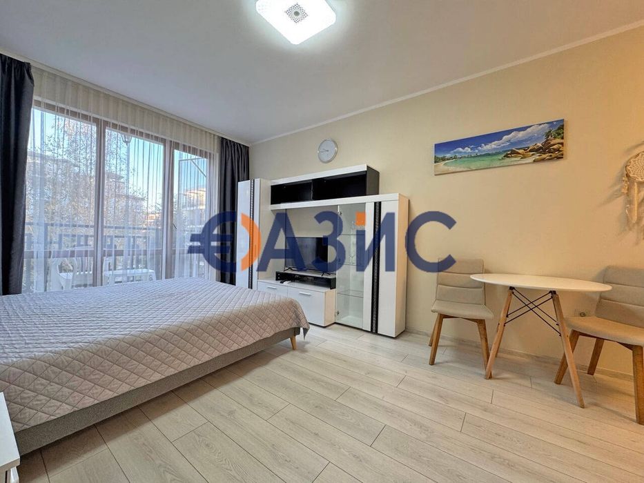 Продава се Едностаен апартамент в Свети Влас - 41 кв.м за 1610 €/кв.м - Снимка #10