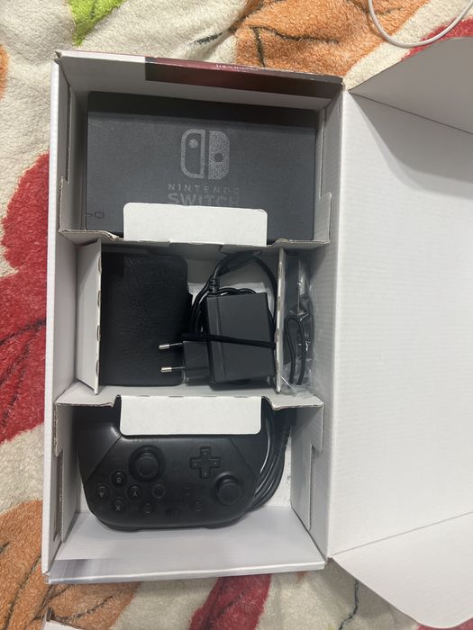 Продам Nintendo Switch
