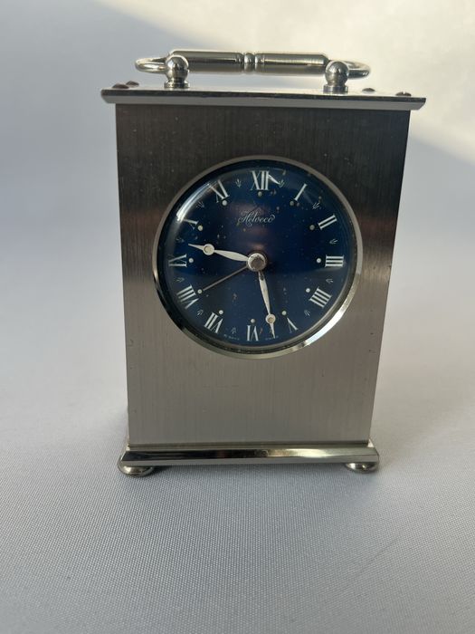 Ceas de birou perfect functional