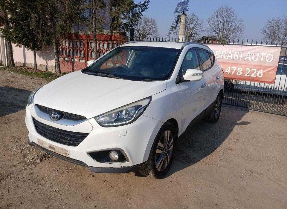 Aripa fata stanga Hyundai IX35 2013