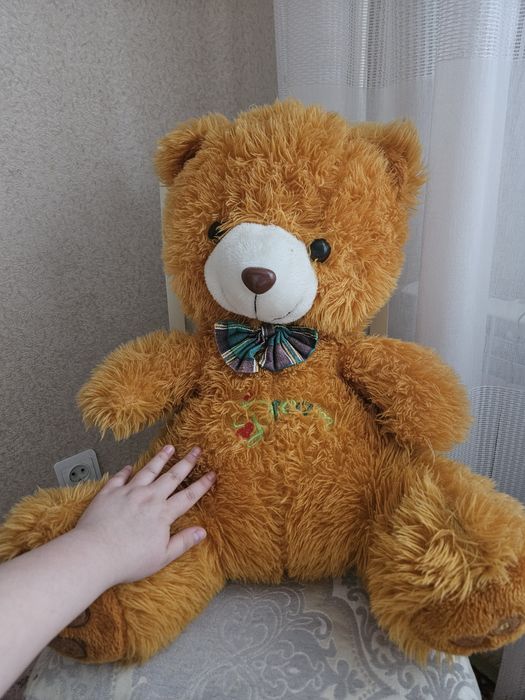 Плюшевый медведь мишка