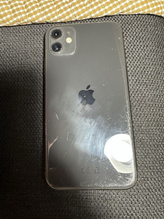 Iphone 11 64 GB.