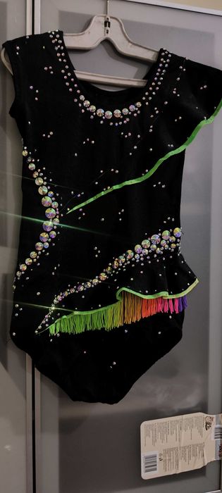 Състезателно трико художествена гимнастика като ново