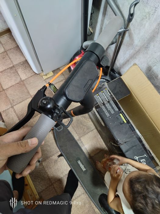 самокат Ninebot Kick Scooter E2 Plus