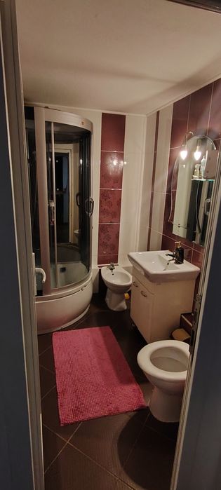 De închiriat ap 3 camere
