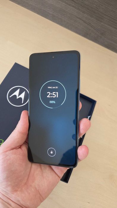 Telefon Motorola Moto G72 128GB 8GB RAM Polar Blue OLED 120Hz Ca Nou