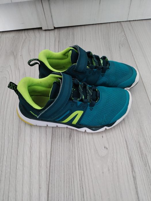 Adidasi Newfeel Decathlon