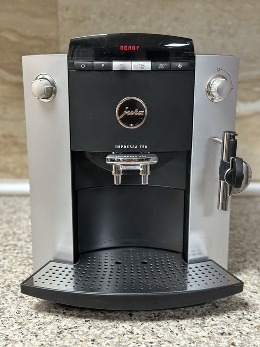 Aparat de cafea Expresor Jura Impressa F50 Cappuccino