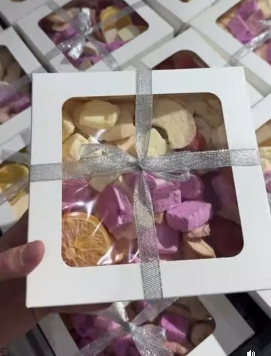 Сублимировеное фрукты и мороженое