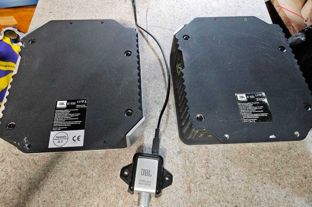 JBL MS-A1004 Два мощных компактных цифровых усилителя D класса