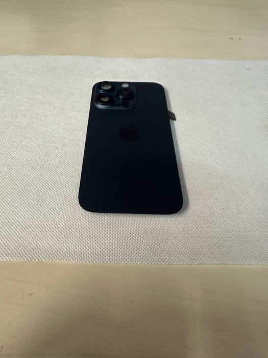 Capac iphone 15 pro / 15 pro max / 16 pro / 16 pro max
