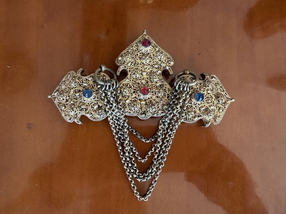 уникална пафта позлата