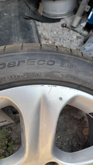 Джанти с гуми 225 45 18 за Peugeot 3008