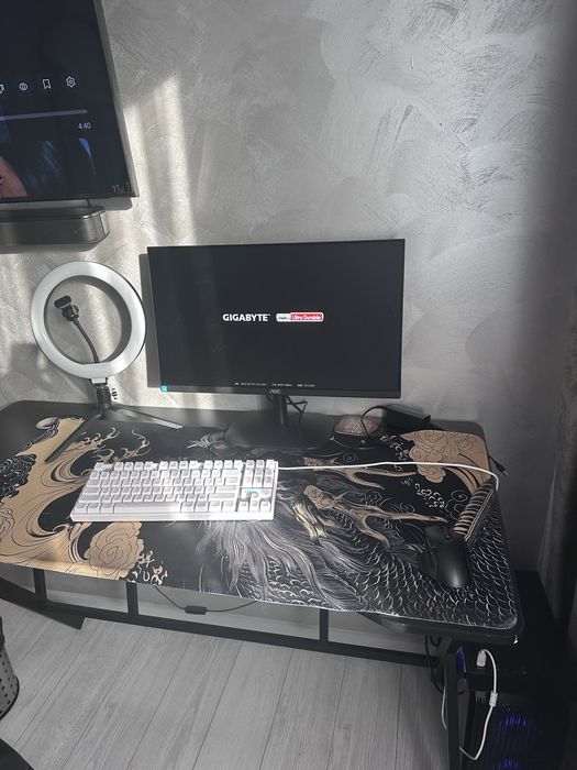 Vand calculator cu tot ce se vede