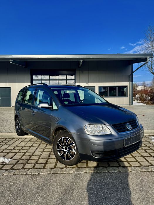 VW Touran 1.6 FSI / 7 locuri / 6+1 /