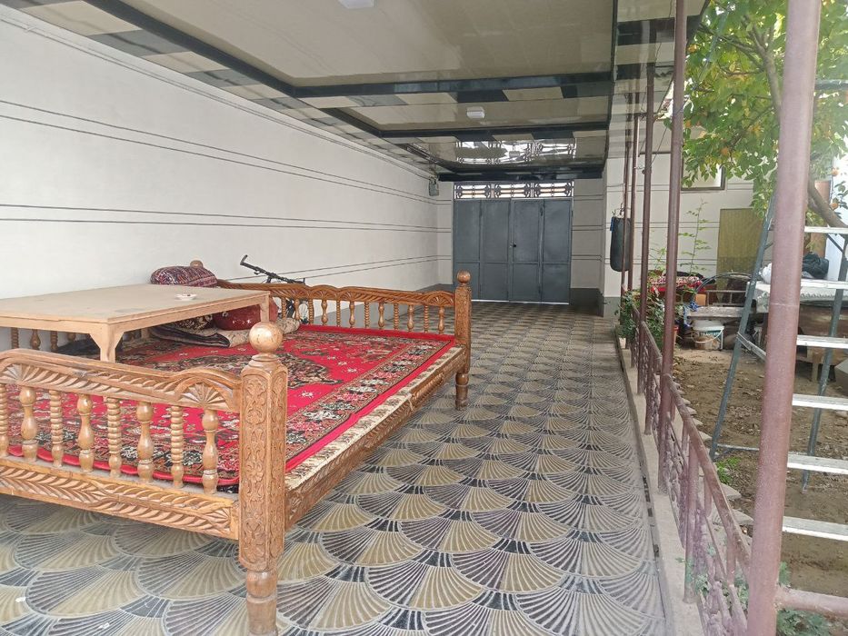 Toshkent shaxar Mirobod tumani Eski sarikolda 2 sotuli uchaskamiza bor