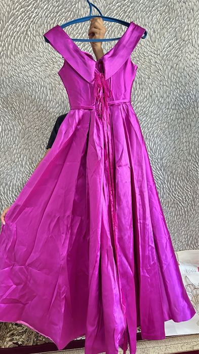 Нарядное очень шикарное дорогое плятья