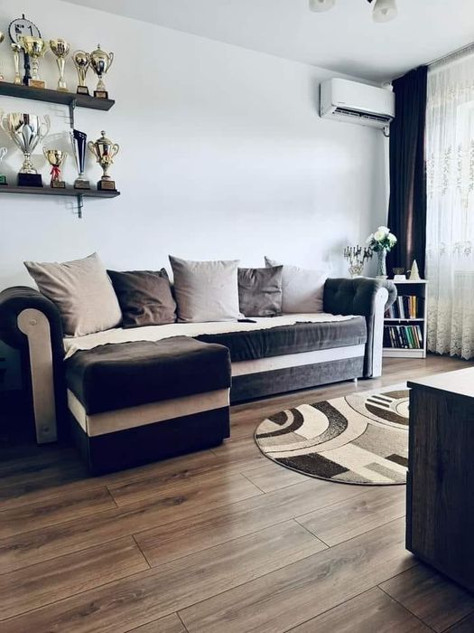 Apartament de inchiriat