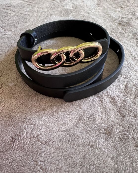 Елегантни колани - черни и червени