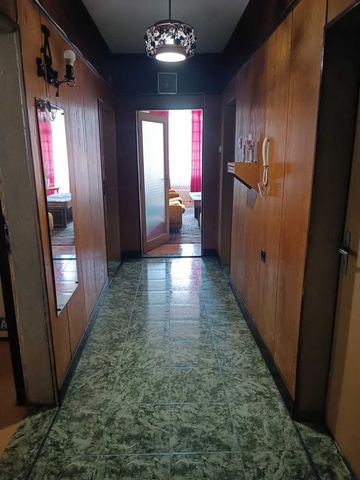 Продава се Тристаен апартамент в Ловеч, Широк център - 88 кв.м за 1000 €/кв.м - Снимка #3