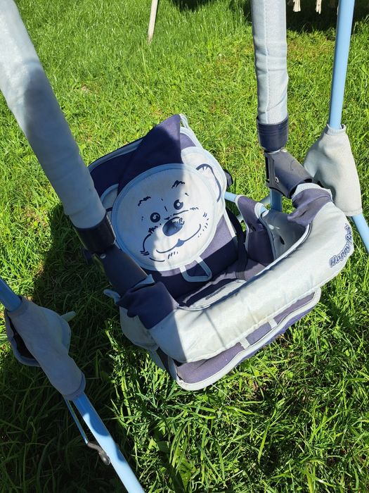 Продам качелю детскую