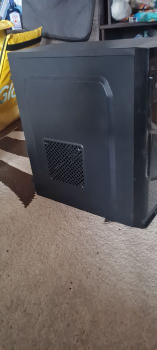 Vand pc -old gen games sau office