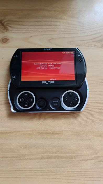 Consola Sony PSP GO Modat Cu Ark-4