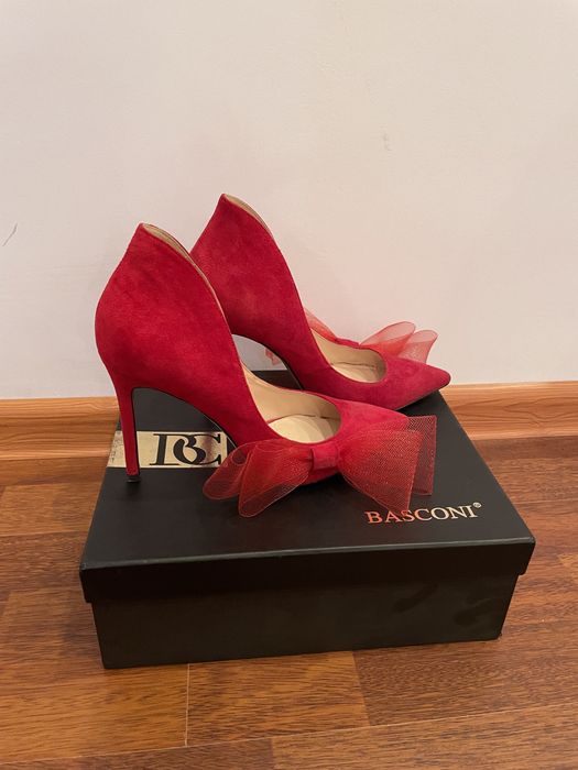 Стильные женские туфли