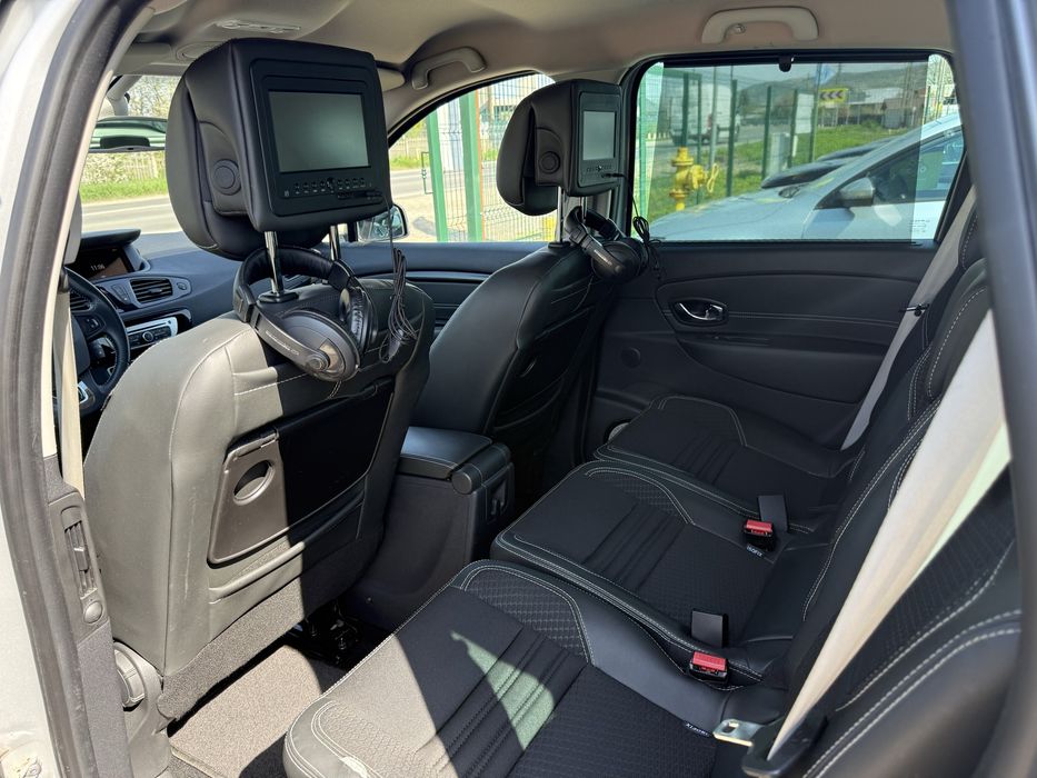 Renault Scenic 05/2015 - 1.2 benzina 131 cp - 137.000 km - RATE fara AVANS