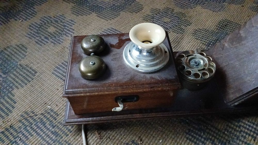 Telefon antic functional