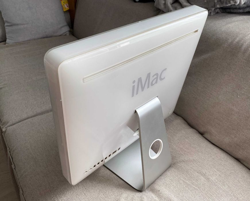 Apple iMac A1208 din 2006 - nu afiseaza - complet