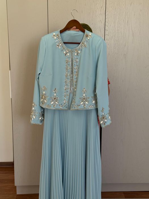 Продам женское платье