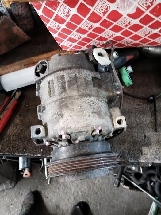 Компресор за климатик за  пасат б5