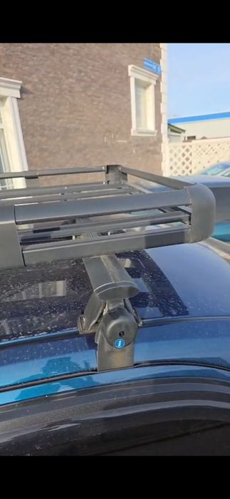 Багажник на машину