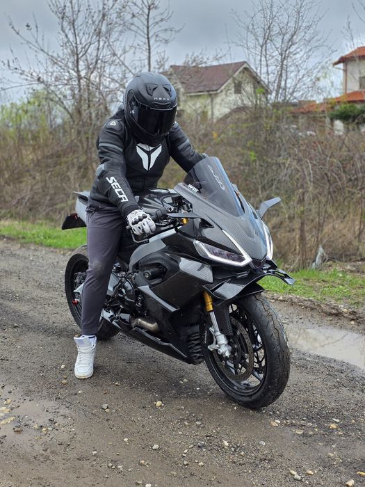 Aprilia RS 660 2023 – FULL CARBON – Evacuare – Soft – 11.500 km – Impecabilă