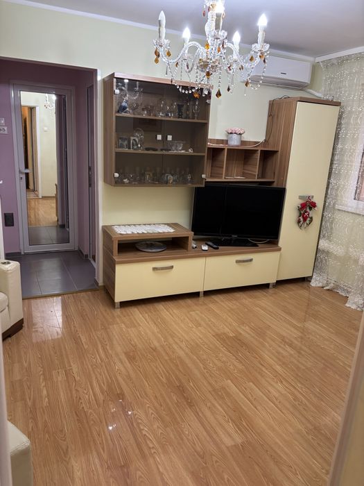 Vand Apartament