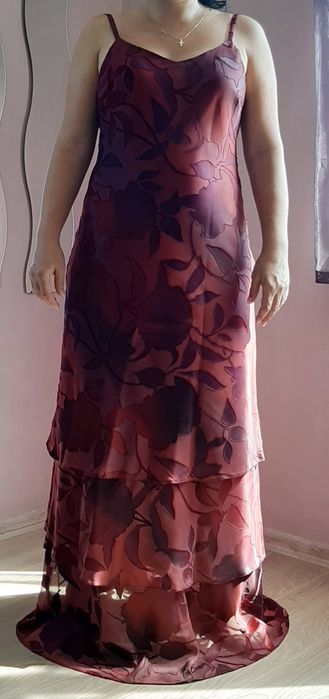 !!! " Официални рокли"-2 броя.Дълга и Къса. Закупени от Англия.