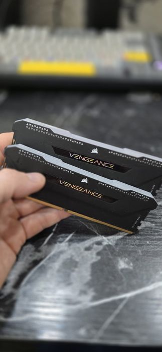 Оперативная память DDR4 8GB 16gb 32gb