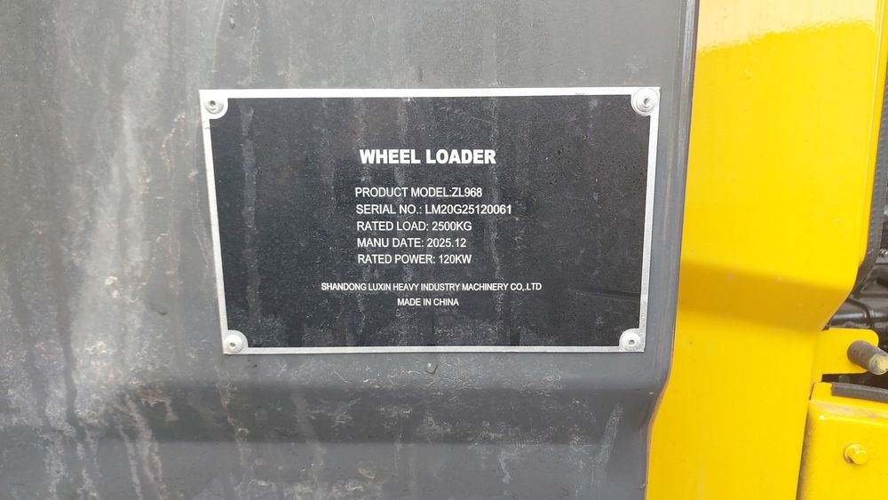 Фронтальный погрузчик 1.5 кублик 160 от кучи