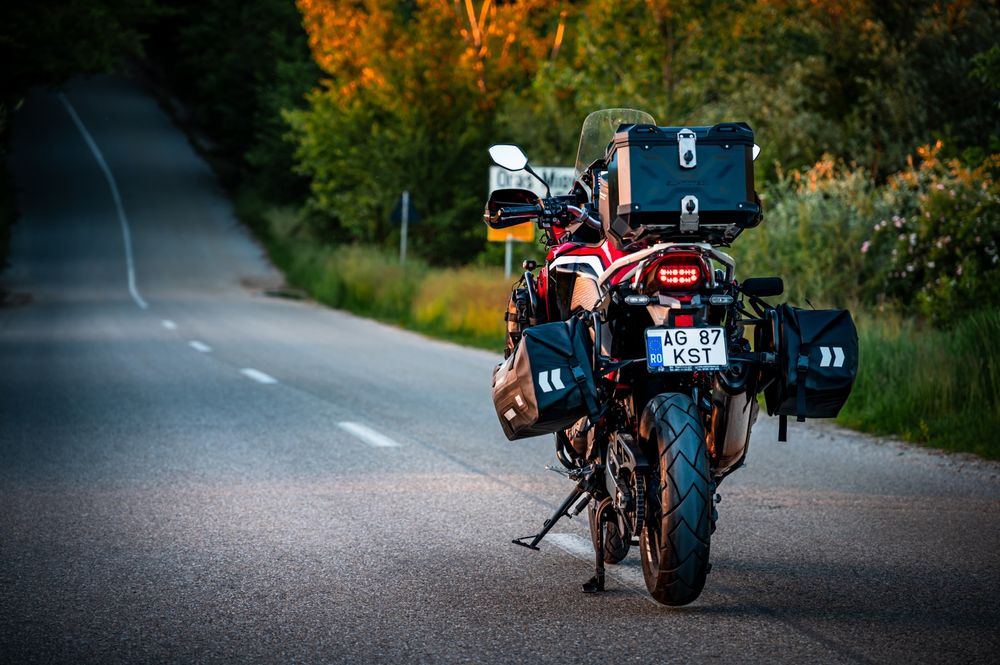 Honda Africa Twin CRF1100 DCT (2020) - Accesorizata complet, gata de drum