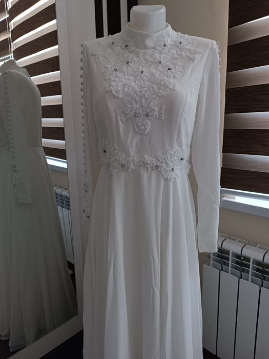 Платье вечерняя.