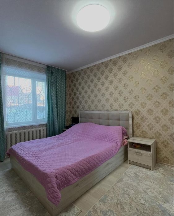 Продаётся спальный гарнитур