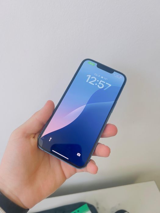 Продам или обменяю Iphone 13 256gb